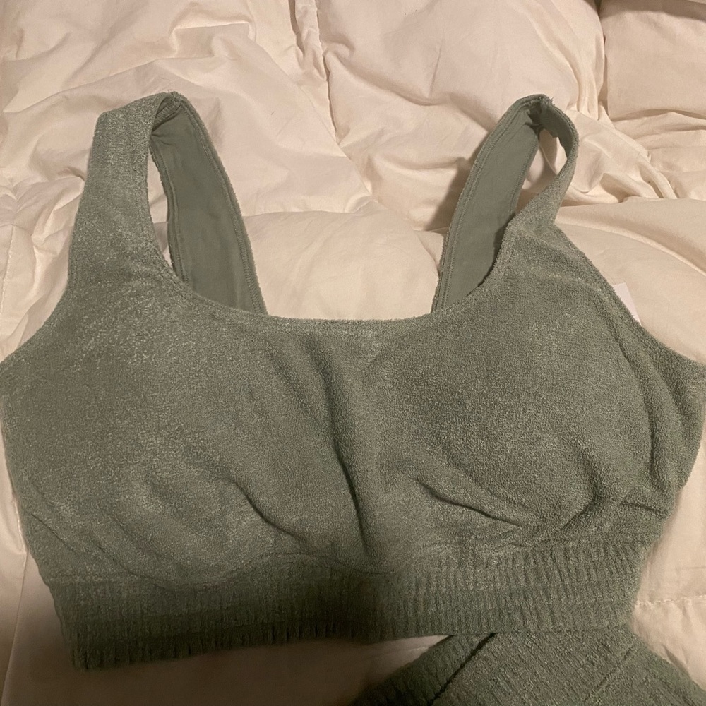 Gilly Hicks Lounge Set